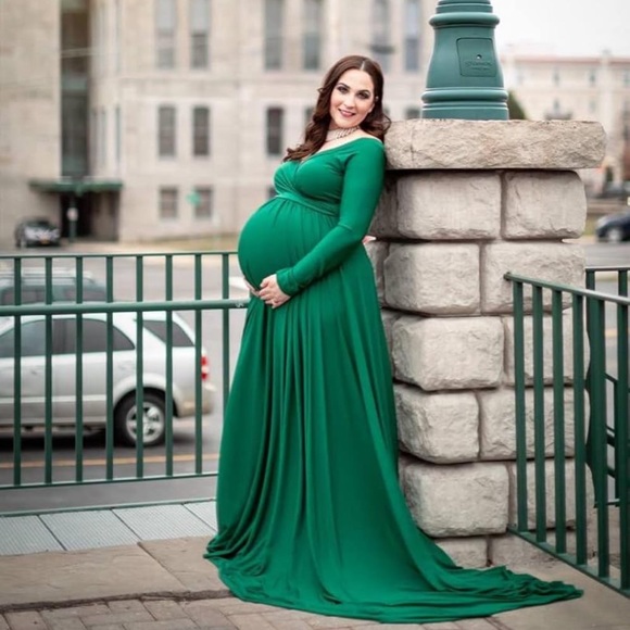 Green Maternity Off Shoulder Gown for Baby Shower or Photo Shoot - Picture 5 of 8